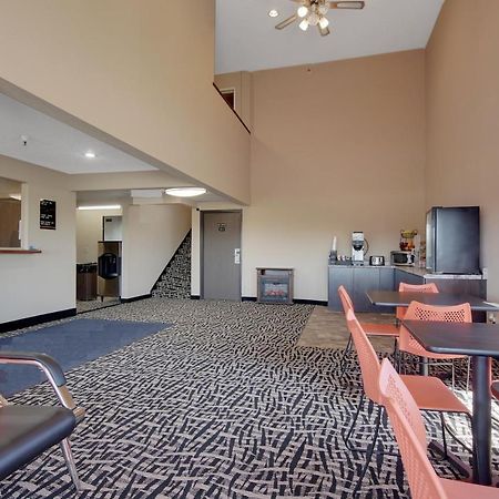 Americas Quality Inn & Suites - Finlayson 外观 照片