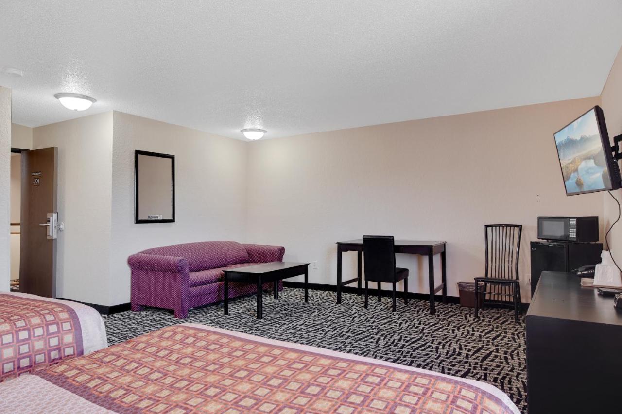 Americas Quality Inn & Suites - Finlayson 外观 照片