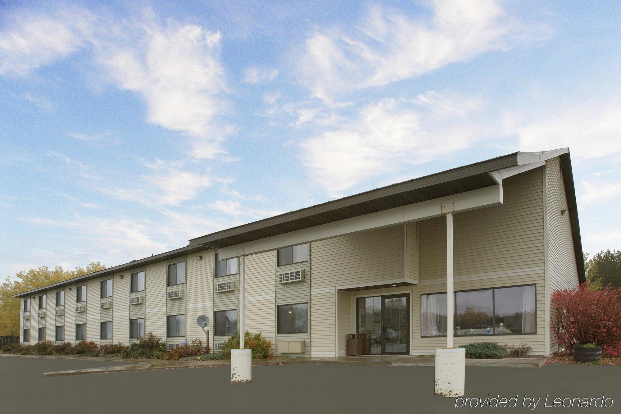Americas Quality Inn & Suites - Finlayson 外观 照片