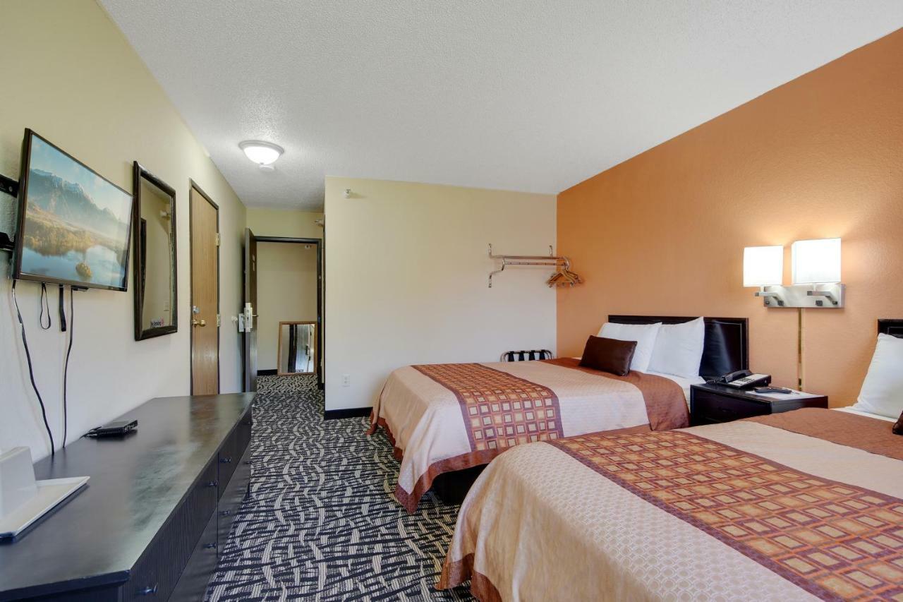 Americas Quality Inn & Suites - Finlayson 外观 照片