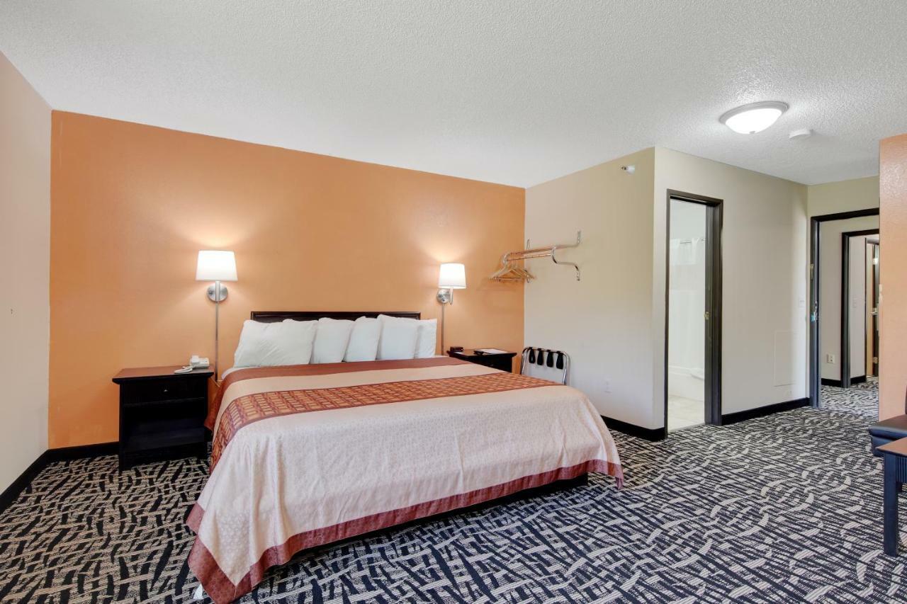 Americas Quality Inn & Suites - Finlayson 外观 照片