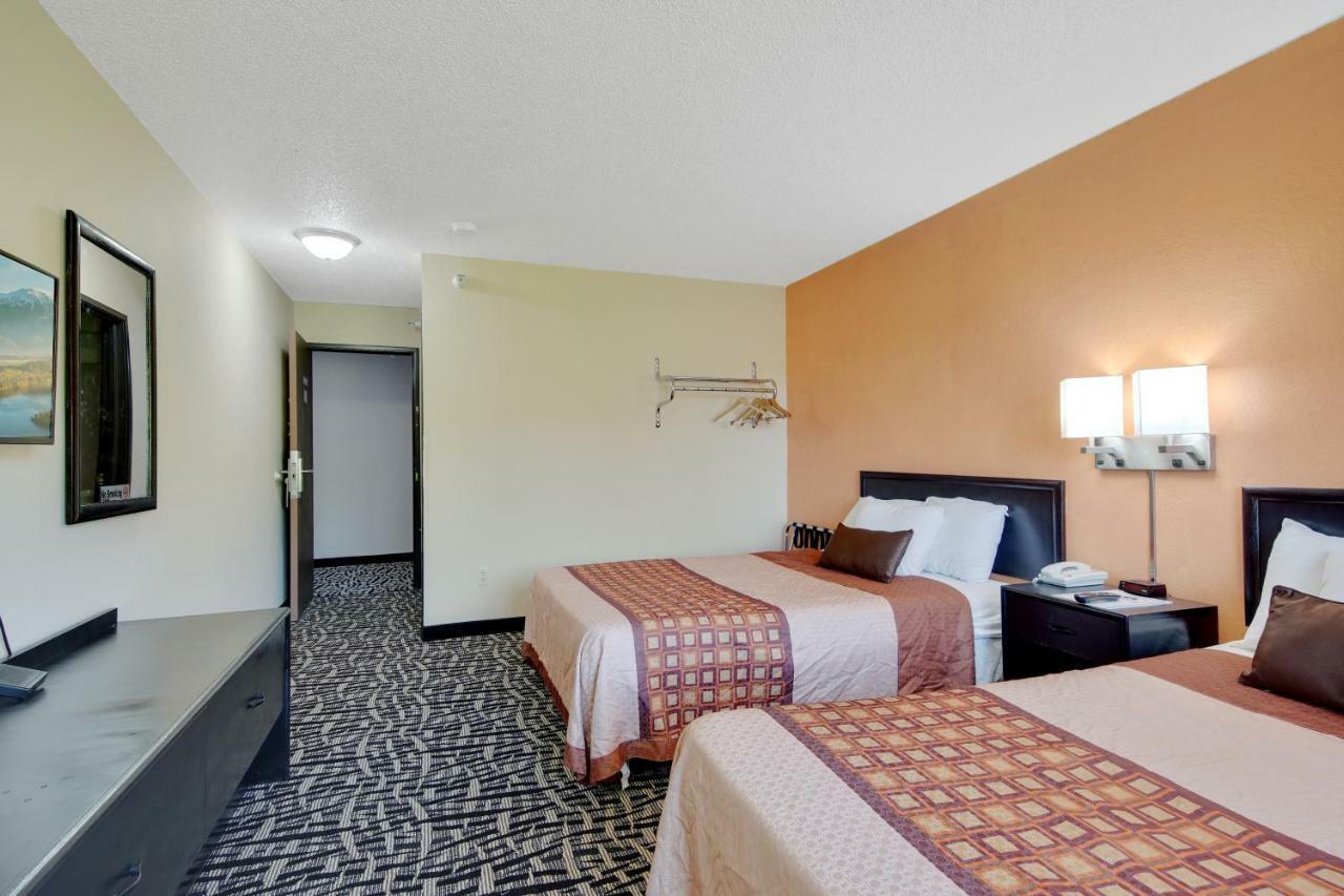Americas Quality Inn & Suites - Finlayson 外观 照片